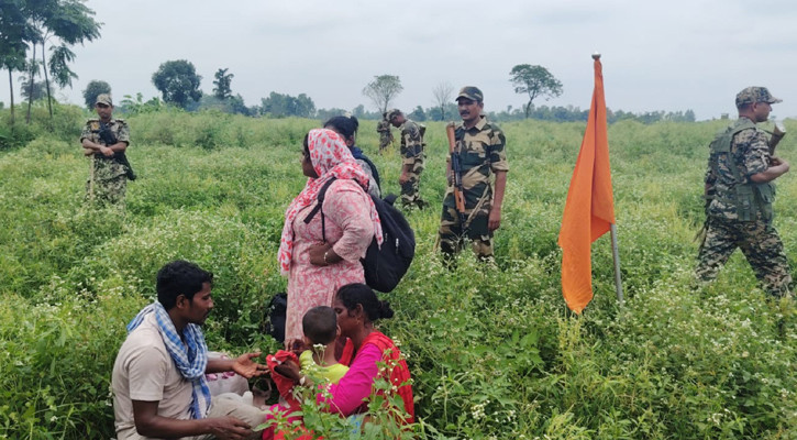 সীমান্তে পুশইন ঠেকাতে কঠোর অবস্থানে বিজিবি, আরও ৮টি প্রতিহত, আলো নিভিয়ে সরিয়ে নিলো ৩৩ জনকে