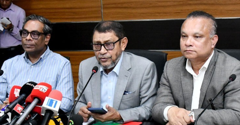 ডেঙ্গু মোকাবিলায় দেশজুড়ে ‘চিরুনি অভিযান’, হাসপাতাল-টেস্টে ছাড় ঘোষণা