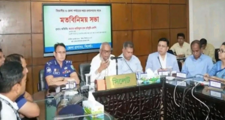 ‘তিনি আমাদের চোখ খুলে দিয়েছেন, ডিসি সারওয়ারের ভূয়সী প্রশংসা