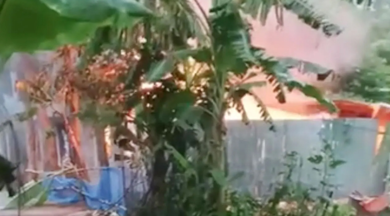 পাবনায় কিশোরীকে ধষর্ণ-হত্যার জেরে আসামিদের বাড়িতে আগুন, দগ্ধ ৩ জনের মৃত্যু