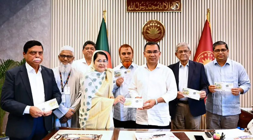 পল্লী উন্নয়ন দিবস উপলক্ষে স্মারক ডাকটিকিট অবমুক্ত প্রধানমন্ত্রীর
