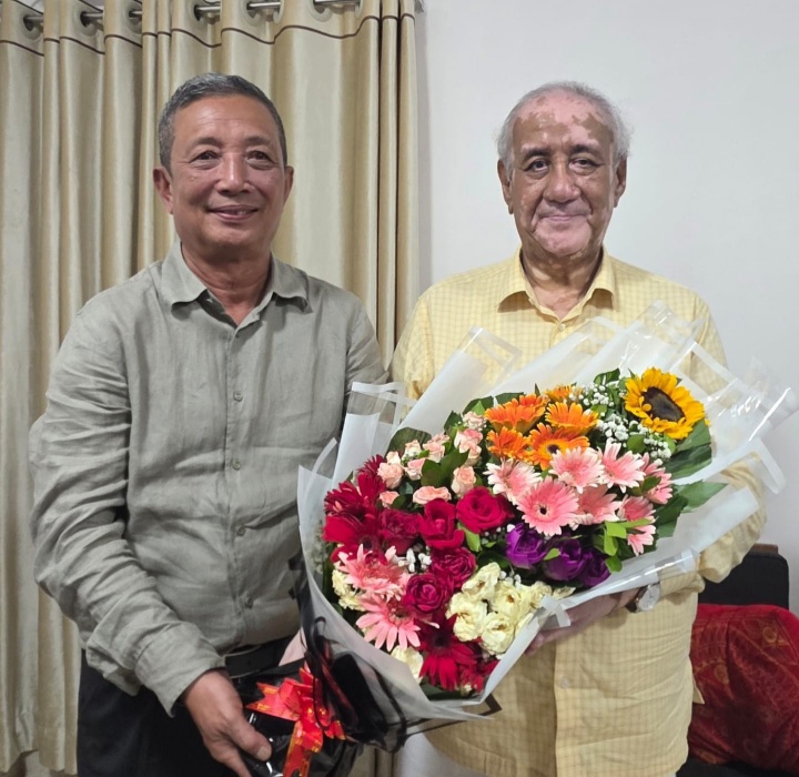 পার্বত্যমন্ত্রীকে শুভেচ্ছা জানালেন রাঙামাটি জেলা পরিষদ চেয়ারম্যান