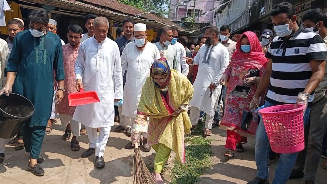 কুড়িগ্রামে বিএনপির ডেঙ্গু প্রতিরোধ ও পরিচ্ছন্নতা অভিযান