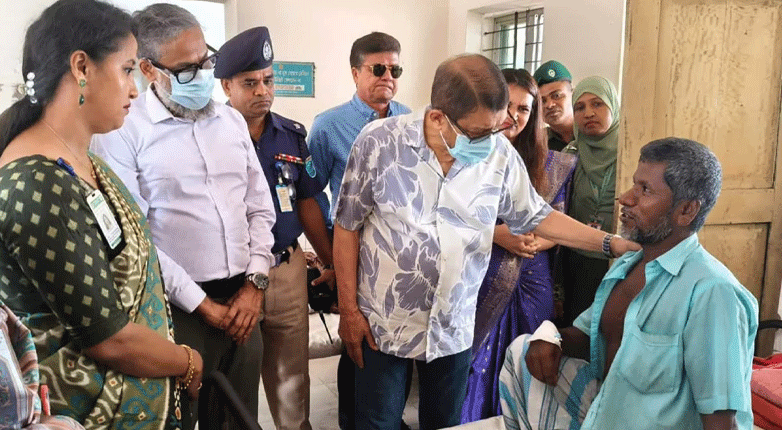 সরকারি হাসপাতালের আশপাশে নতুন ক্লিনিকের অনুমোদন নয়: স্বাস্থ্যমন্ত্রী