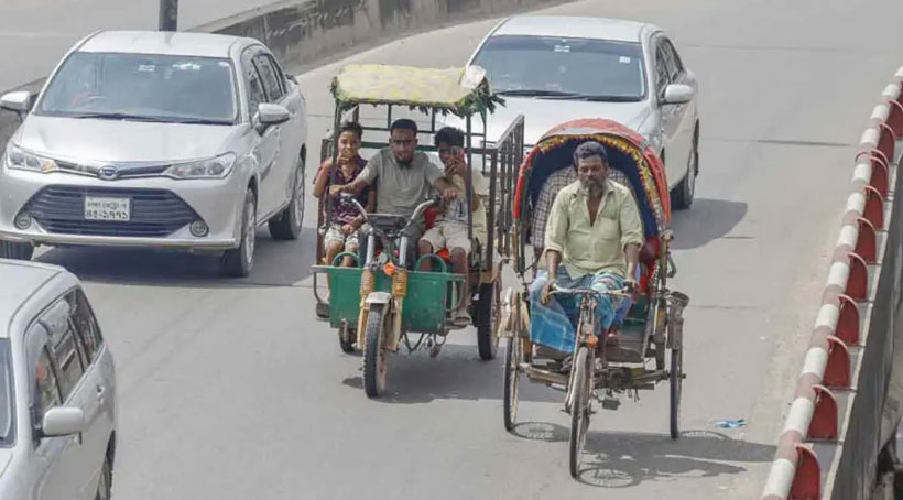 বন্ধ নয়, শৃঙ্খলা আনতে চায় সরকার : অটোরিকশার জন্য আসছে কিউআর কোড-ডিজিটাল ট্র্যাকিং